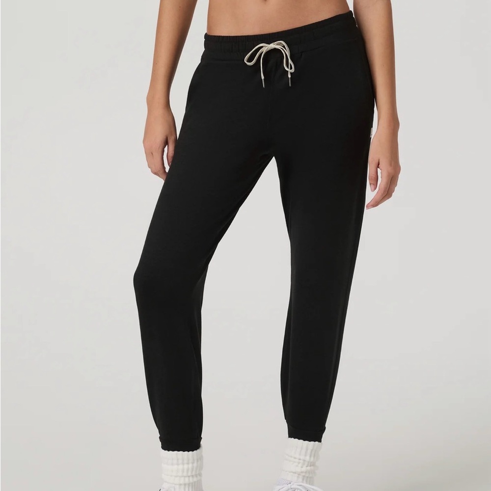 Vuori Black Jogger Sweatpants - Small